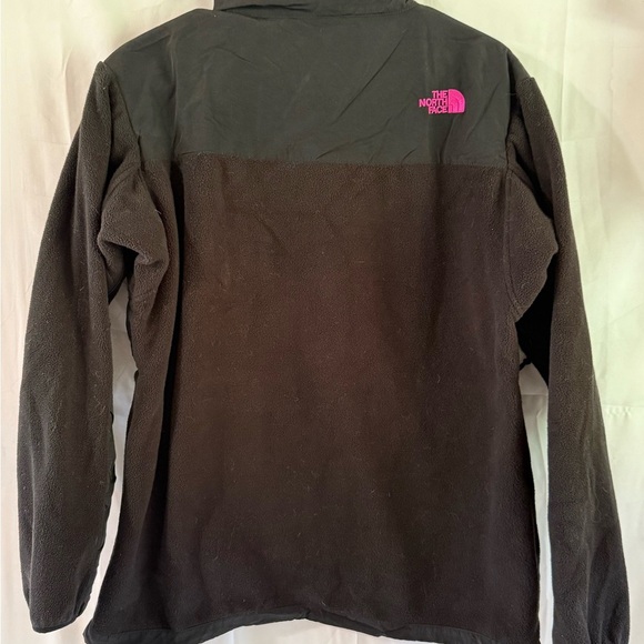 The North Face Black Jacket with Vibrant Pink Logo - Picture 3 of 8